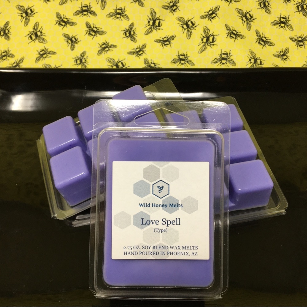 2.75 oz Love Spell (type) Clamshell